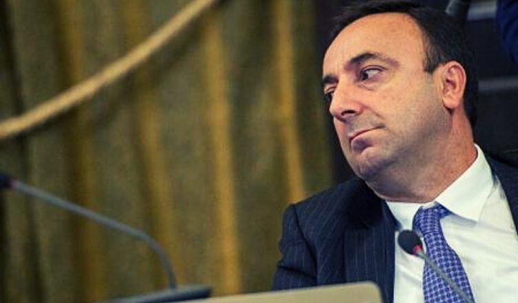Հրայր Թովմասյանի նախկին վարորդին մեղադրանք է առաջադրվել