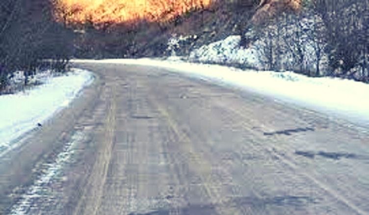 Ճանապարհներն անցանելի են. Արթիկում, Դիլիջանում և Նոյեմբերյանում ձյուն է տեղում
